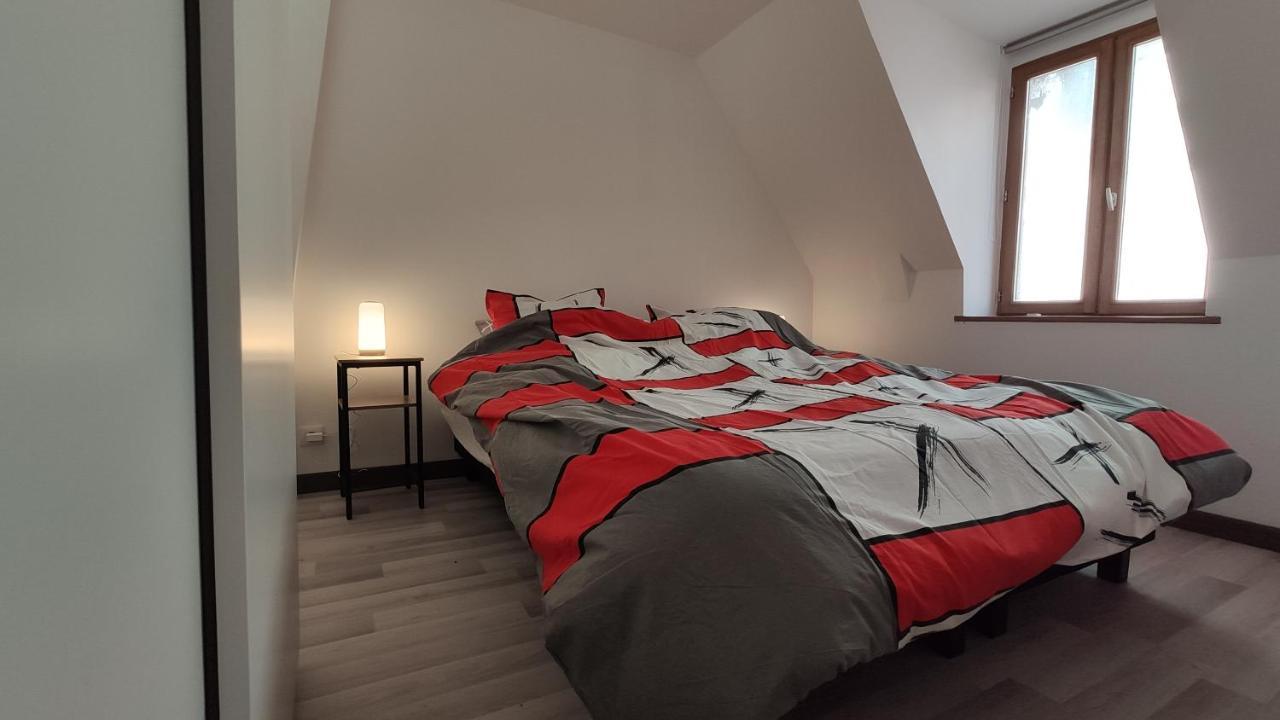 Maison Face A La Dordogne Avec Terrasse La Bourboule Exteriör bild