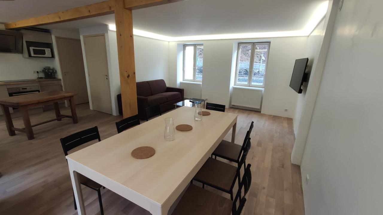 Maison Face A La Dordogne Avec Terrasse La Bourboule Exteriör bild